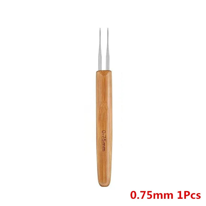 1Pc 0.5mm/0.75mm Dreadlock Crochet Hook Wood Needles Hair Tool for Braid Craft