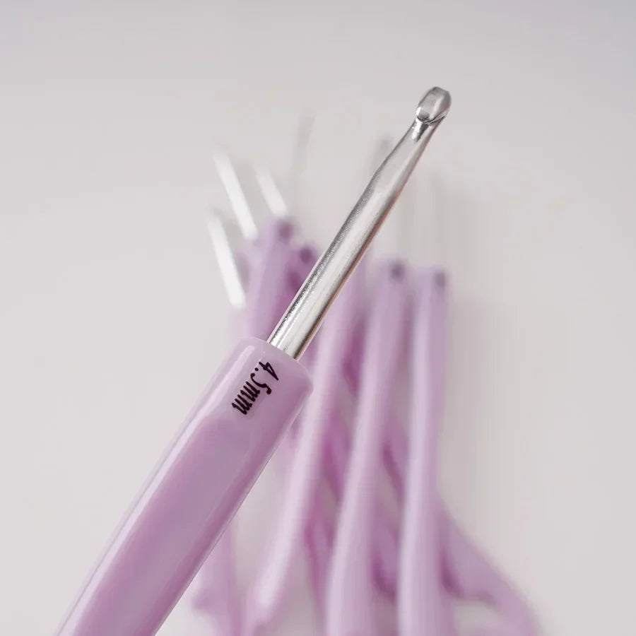 Plastic Handle Aluminum Crochet A Set of 8 2.5-6.0mm Card Packaging Knitting Tools Sweater Needle