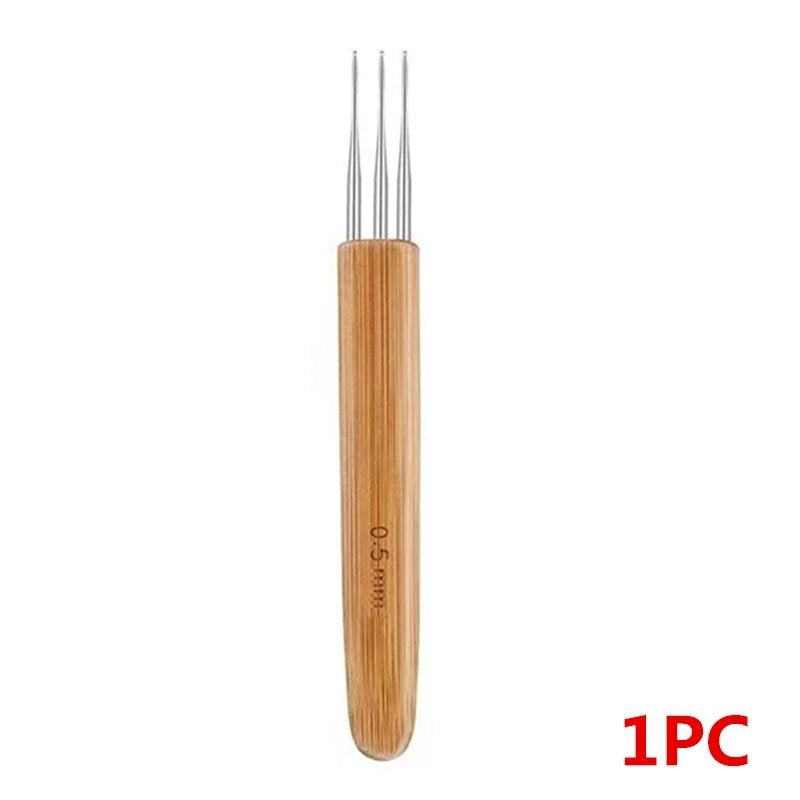 1Pc 0.5mm/0.75mm Dreadlock Crochet Hook Wood Needles Hair Tool for Braid Craft